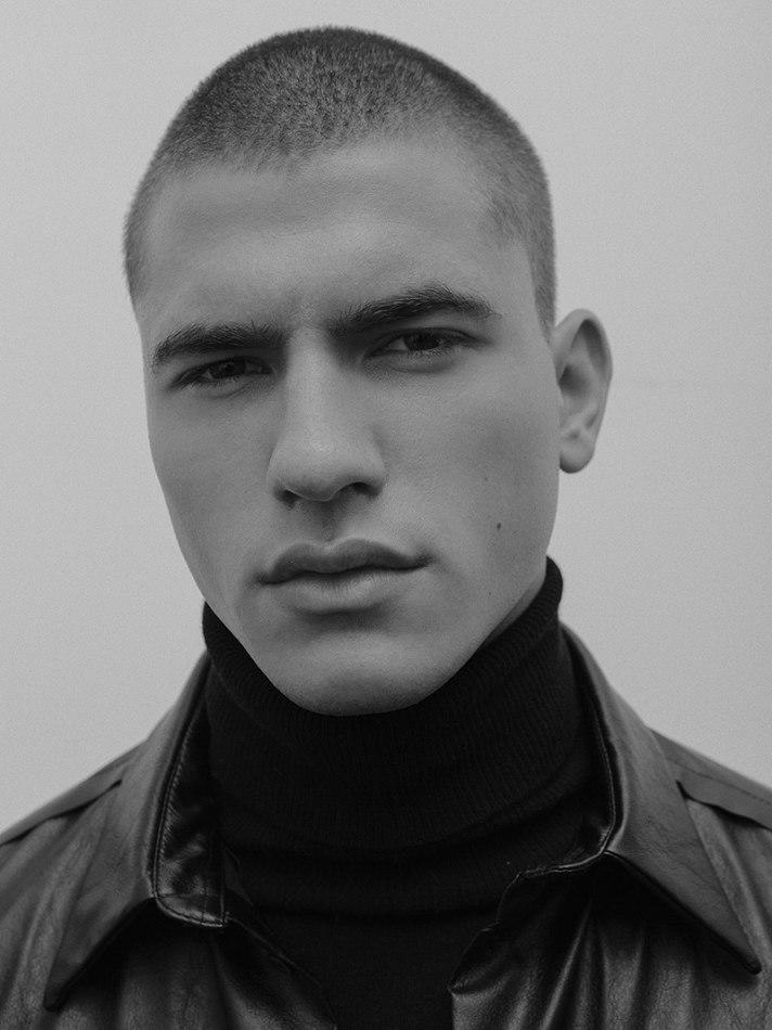 Krys Tsankov - fashion model portfolio photo 1
