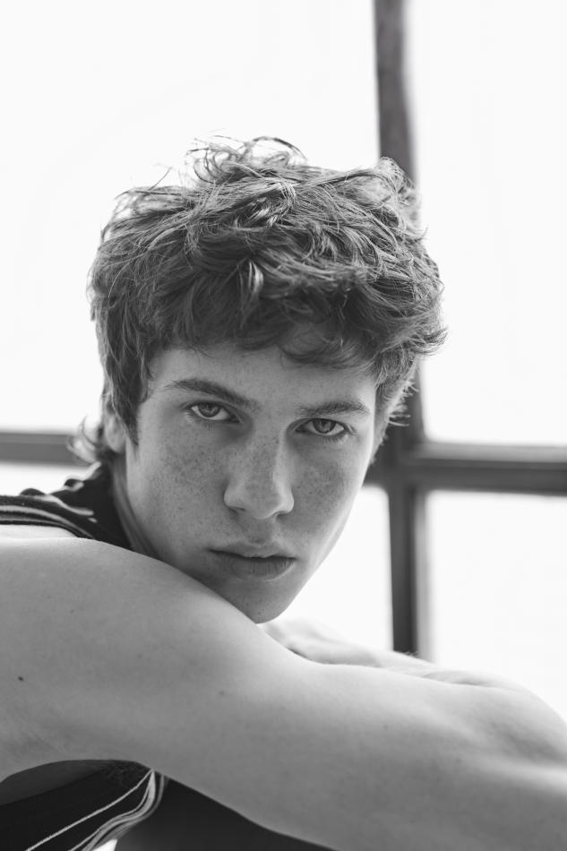 Manuel Llofrein - fashion model portfolio photo 8