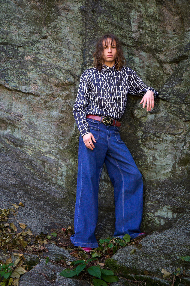 Grayson Harivel - fashion model portfolio photo 7