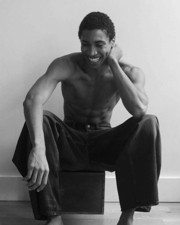 Toyce Allan - fashion model portfolio photo 4