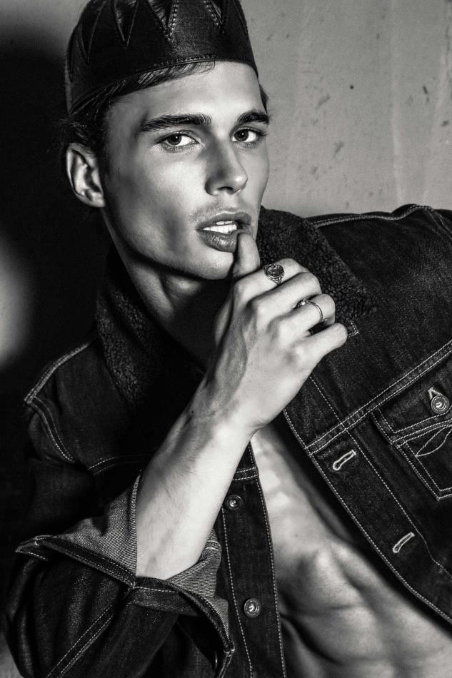 Jakob Jokerst - fashion model portfolio photo 1