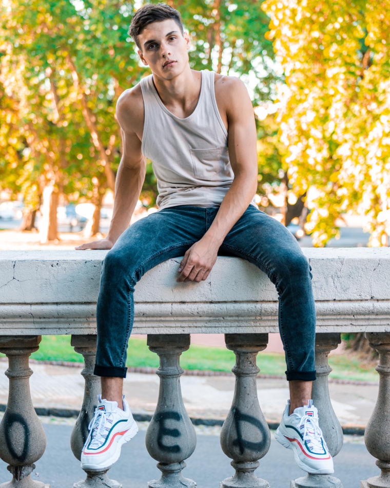 Nehuen Dowbnac - fashion model portfolio photo 17