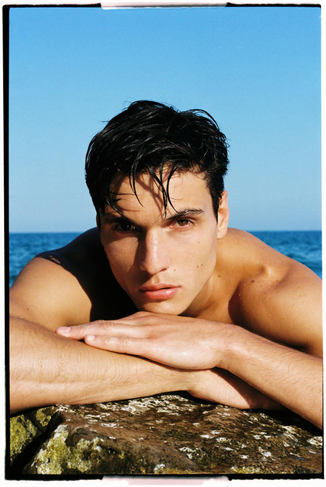 Nehuen Dowbnac - fashion model portfolio photo 20