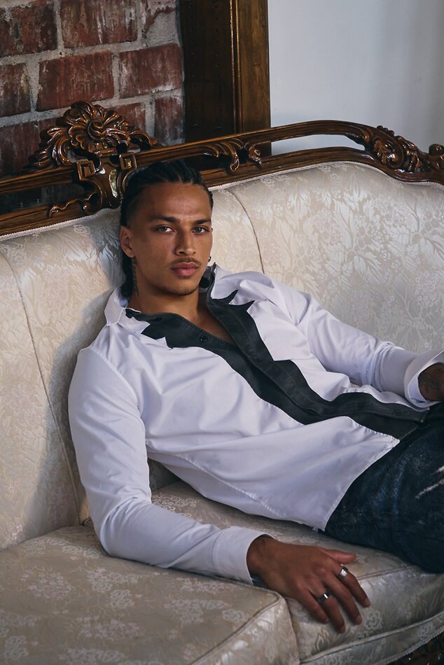 Dylan James Anderson - fashion model portfolio photo 2