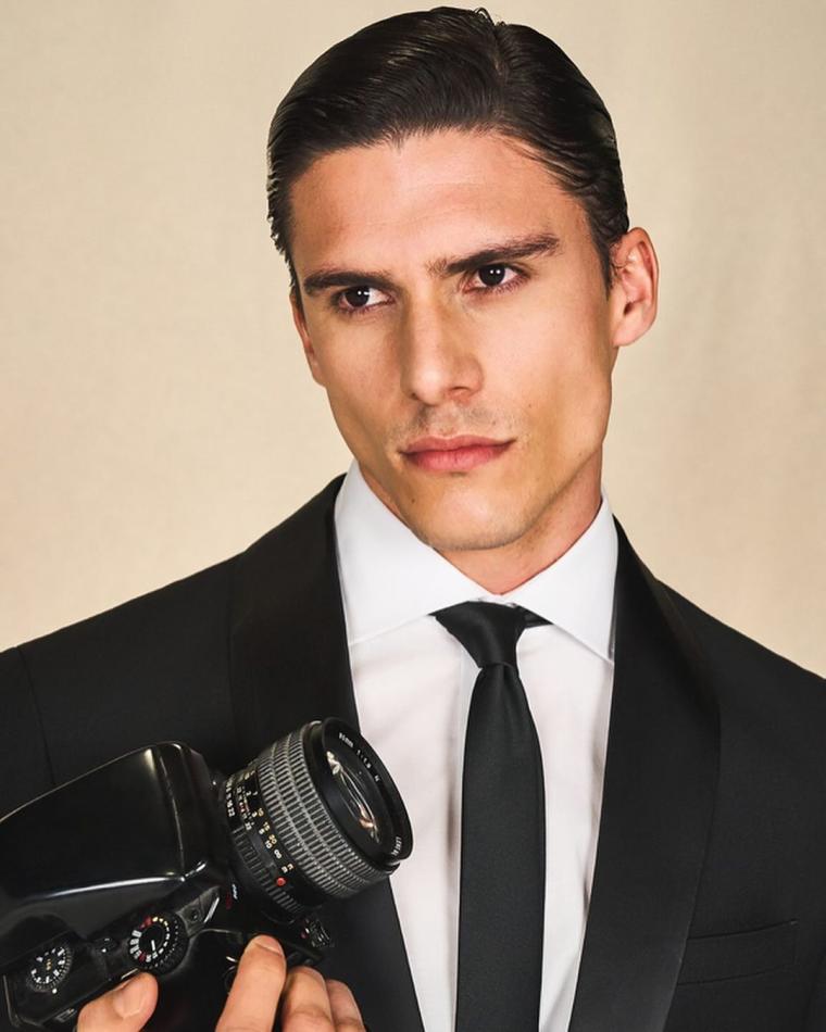 Felipe Duarte - fashion model portfolio photo 19