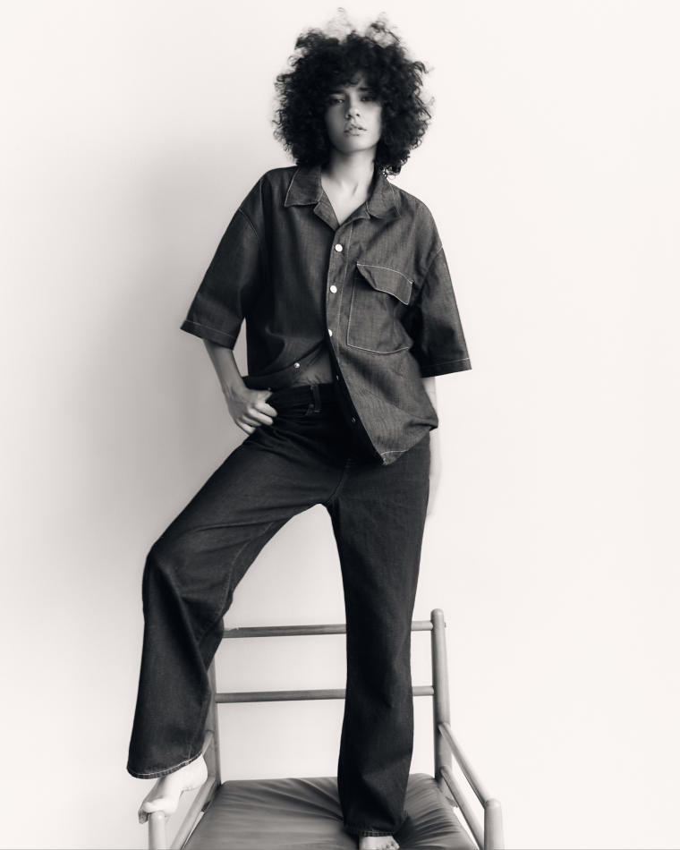 Fernanda Oliveira - fashion model portfolio photo 2