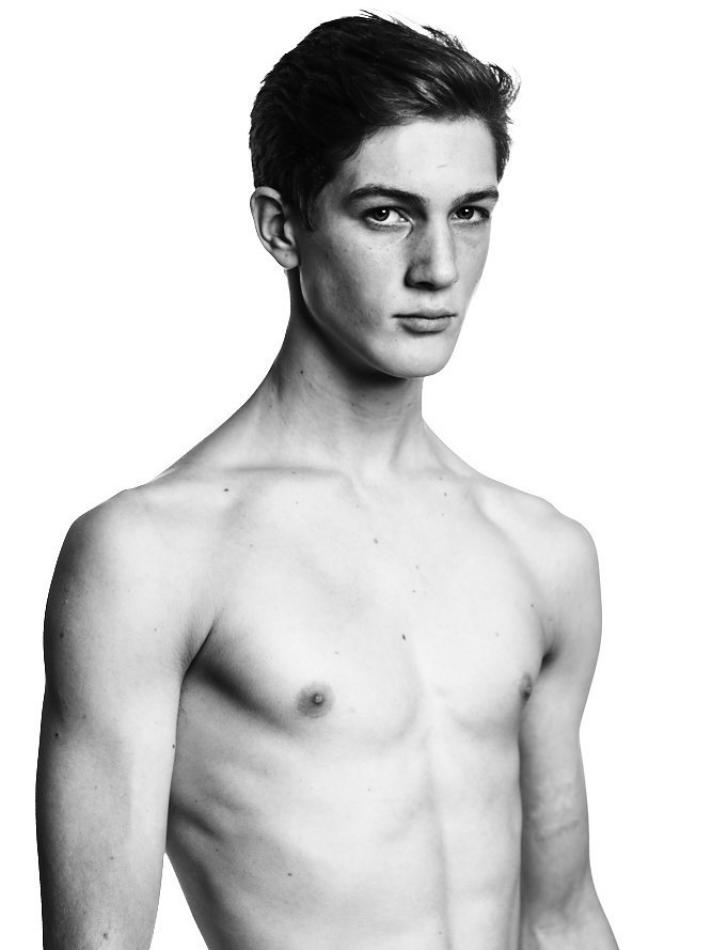 Matt Williams - fashion model portfolio photo 4