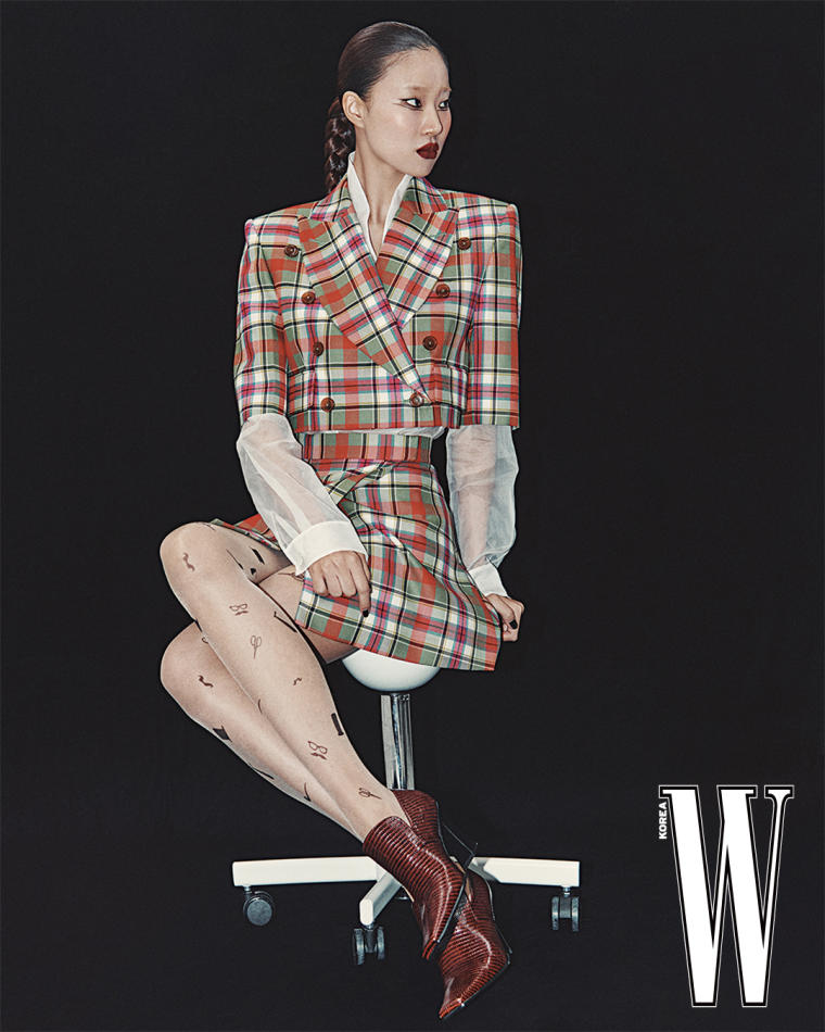 Yihyun Kim - fashion model portfolio photo 12