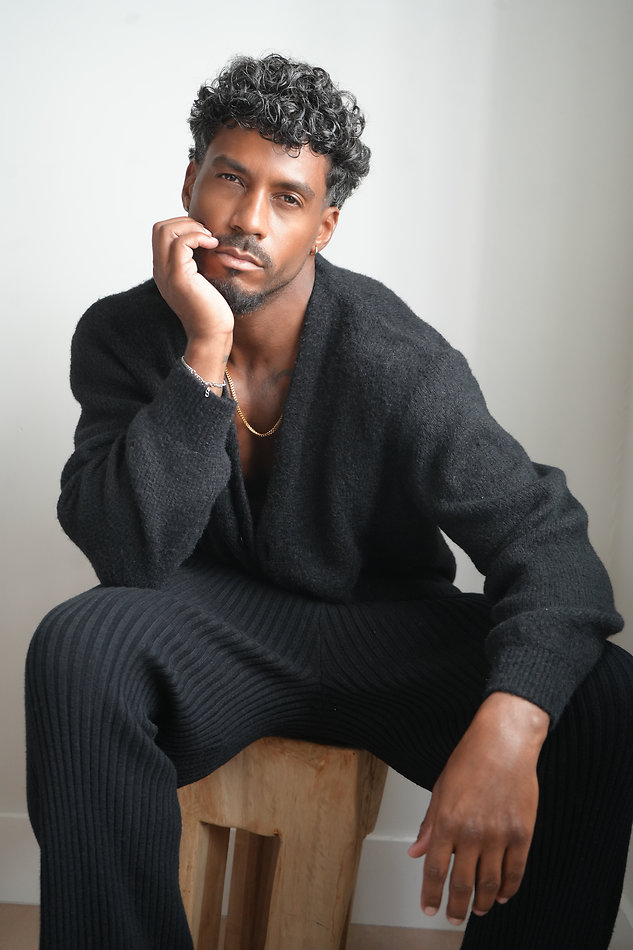 Jarred Evans - fashion model portfolio photo 8