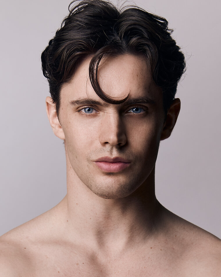Edward Bayer - fashion model portfolio photo 1