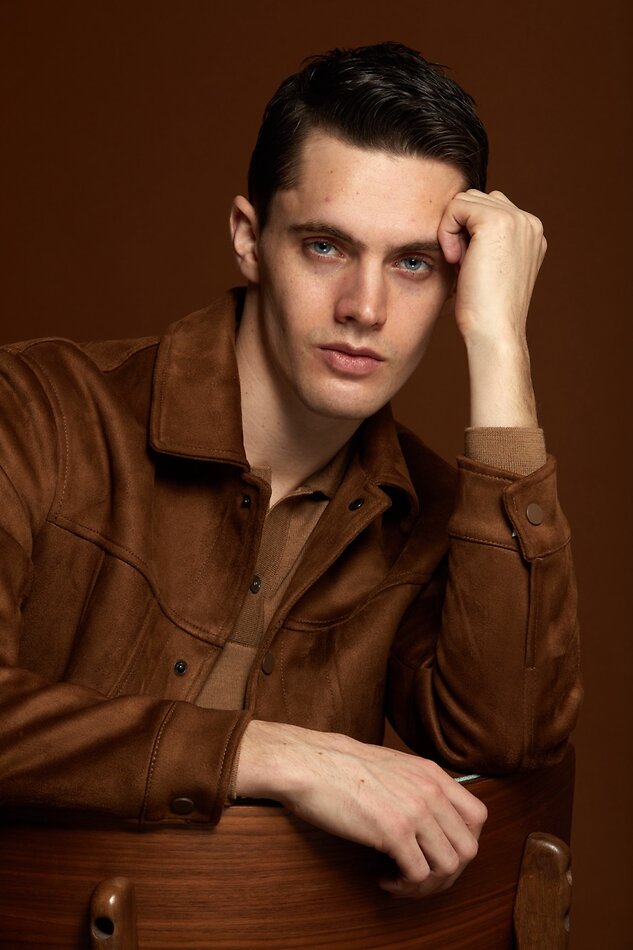 Edward Bayer - fashion model portfolio photo 10