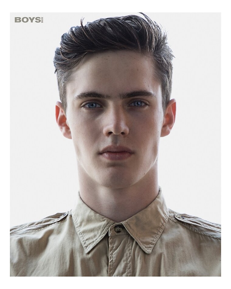 Edward Bayer - fashion model portfolio photo 9