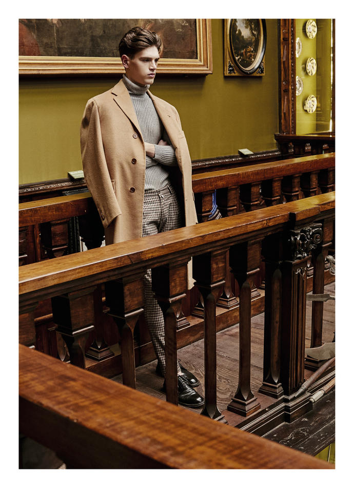 Pietro Battarra - fashion model portfolio photo 24