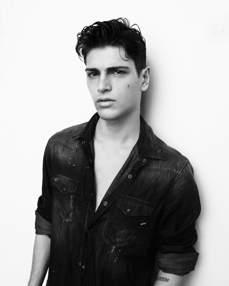 Pietro Battarra - fashion model portfolio photo 52