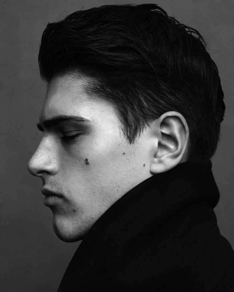 Pietro Battarra - fashion model portfolio photo 33