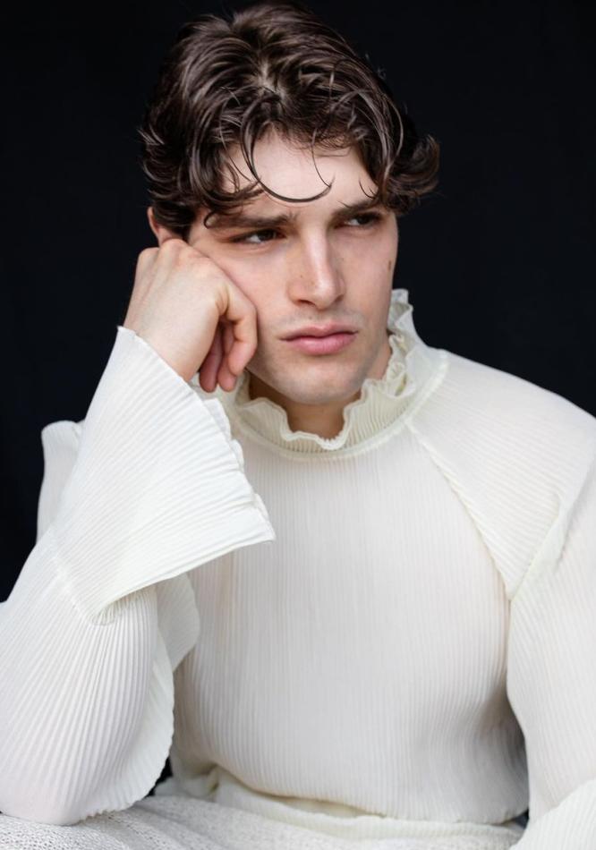 Pietro Battarra - fashion model portfolio photo 12