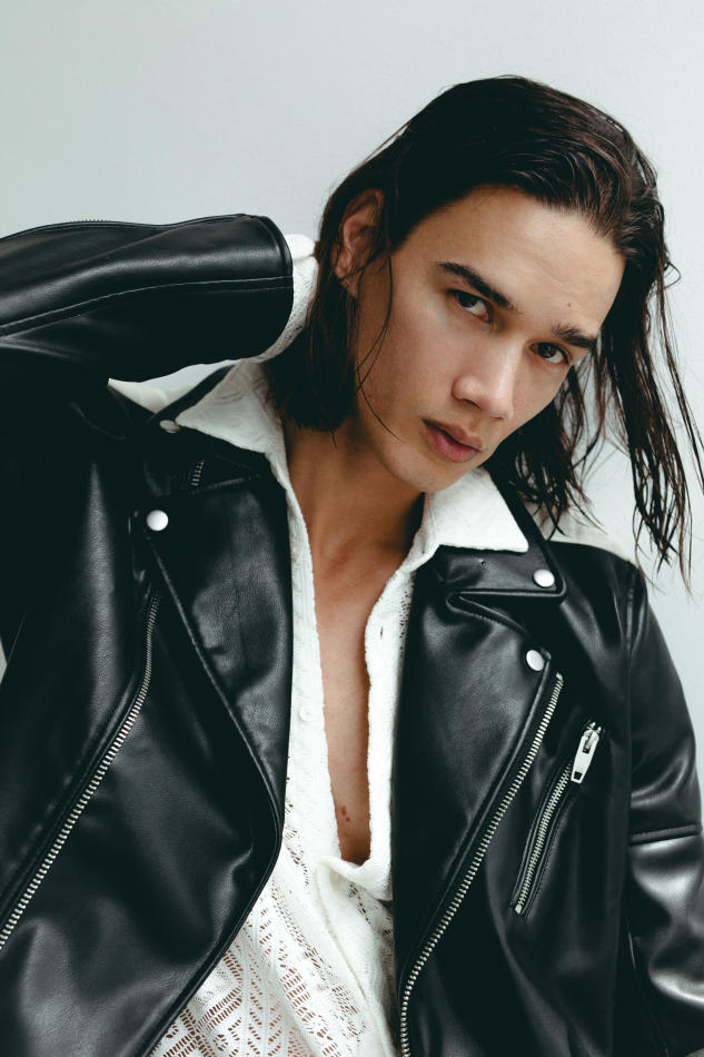 Paul Kiefer - fashion model portfolio photo 22