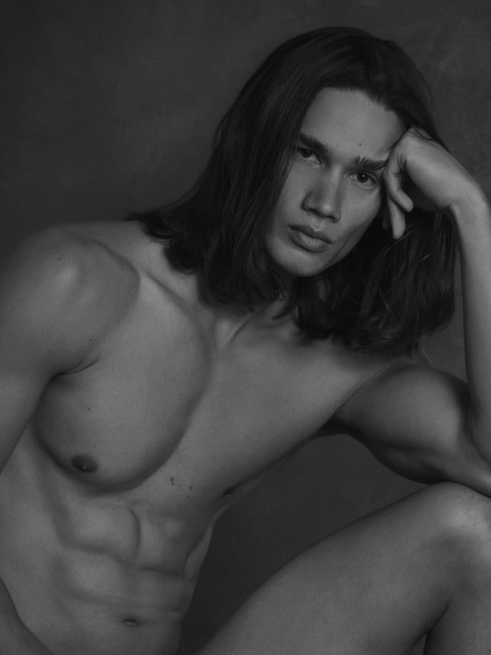 Paul Kiefer - fashion model portfolio photo 30