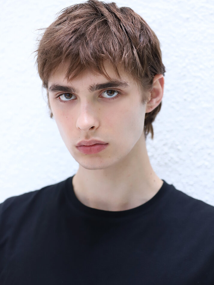 Michal Gruszka - fashion model portfolio photo 1