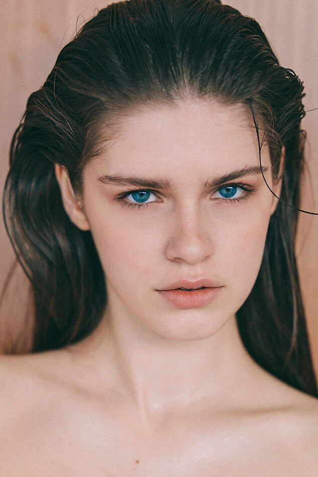 Sofia Orel - fashion model portfolio photo 1