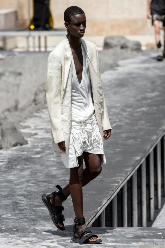 Lamine Faty - fashion model portfolio photo 31
