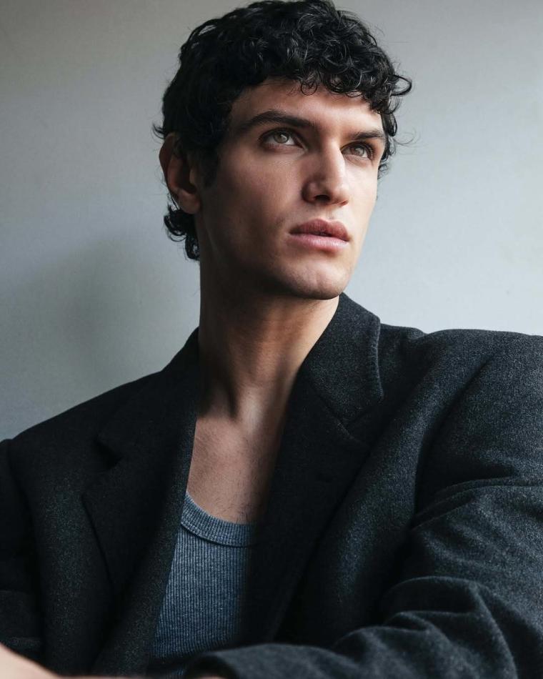 Gianluca Alessi - fashion model portfolio photo 9