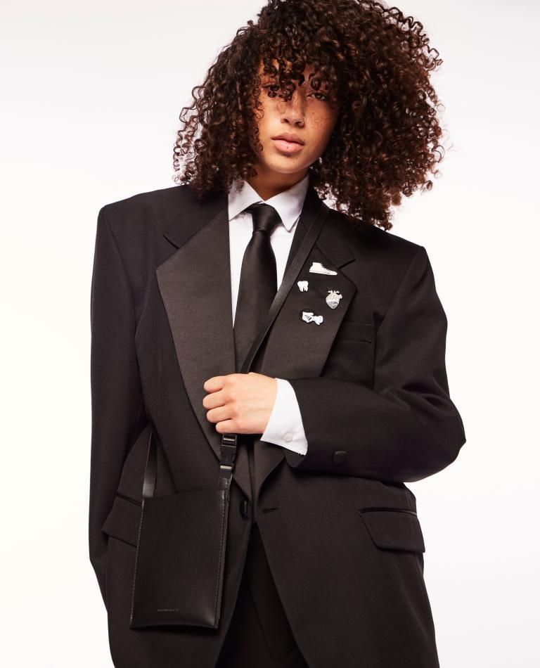 Bella Jacobson - fashion model portfolio photo 9