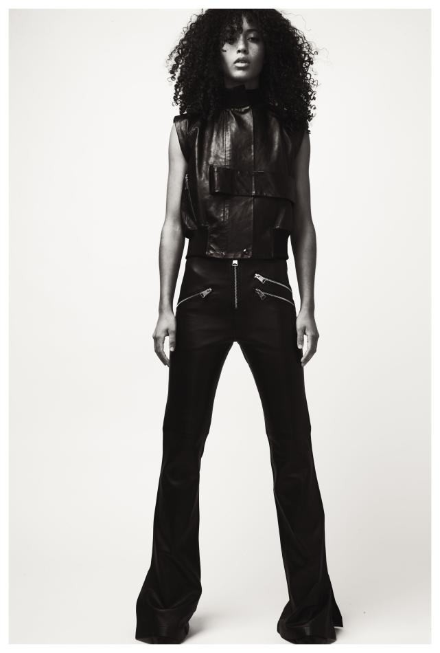 Bella Jacobson - fashion model portfolio photo 10