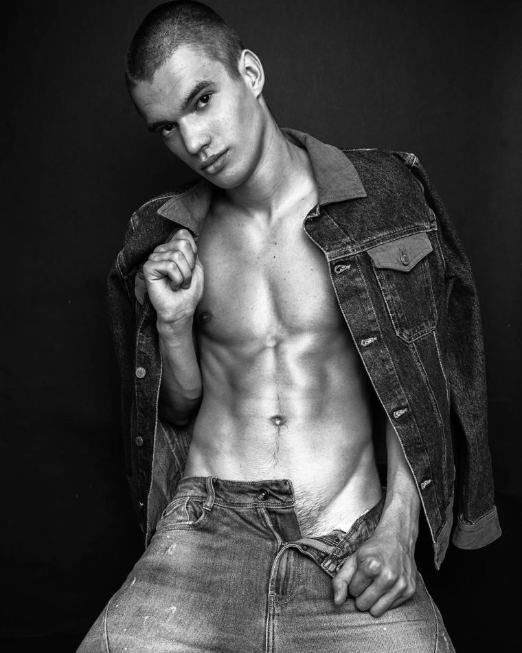 Dalibor Urosevic - fashion model portfolio photo 11