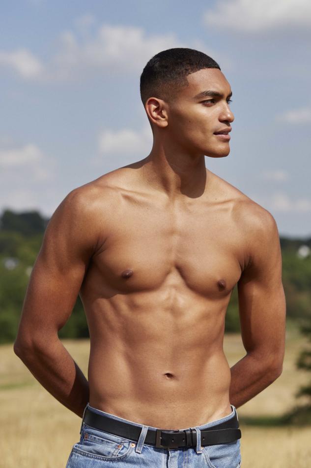 Alan Dominguez - fashion model portfolio photo 8