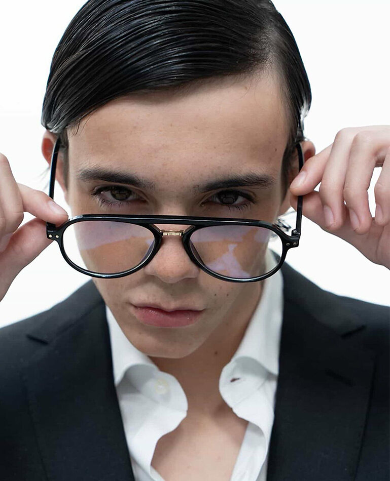 Tristen Hoek - fashion model portfolio photo 4