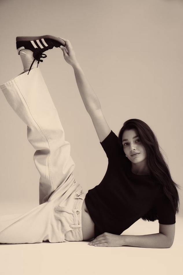 Valentina Coso - fashion model portfolio photo 6