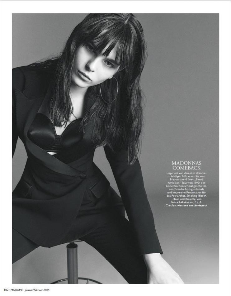 Julia Meseguer - fashion model portfolio photo 8