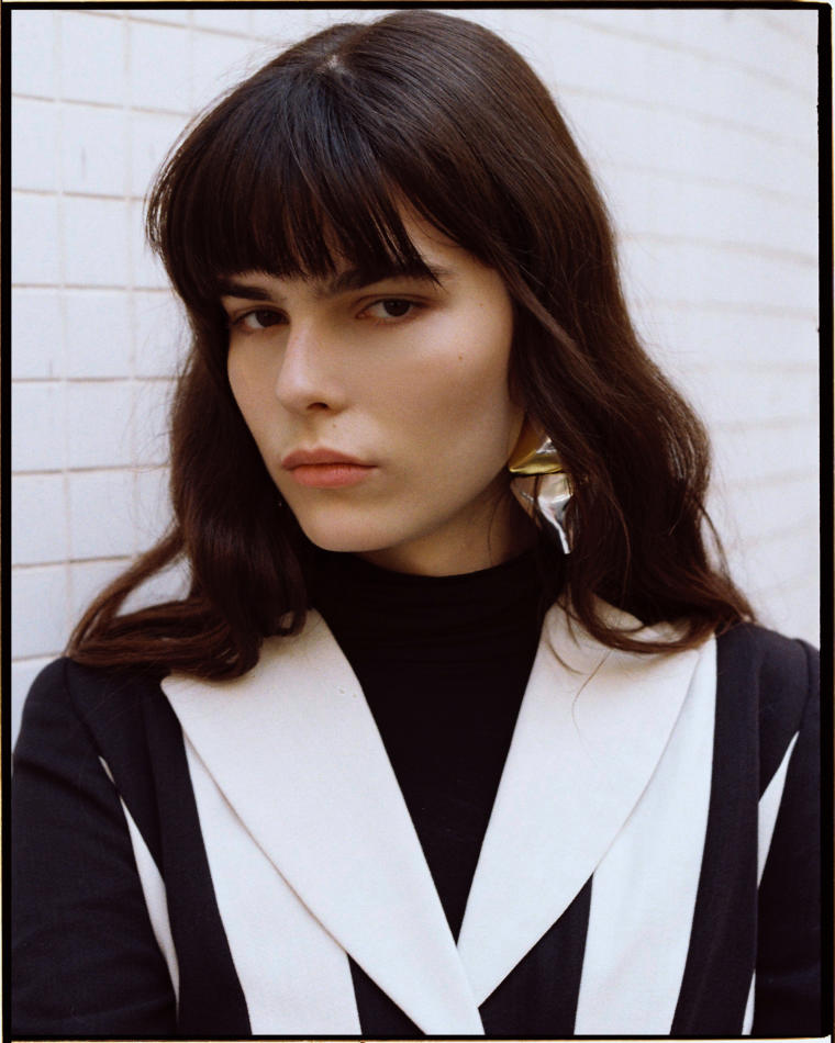 Julia Meseguer - fashion model portfolio photo 1