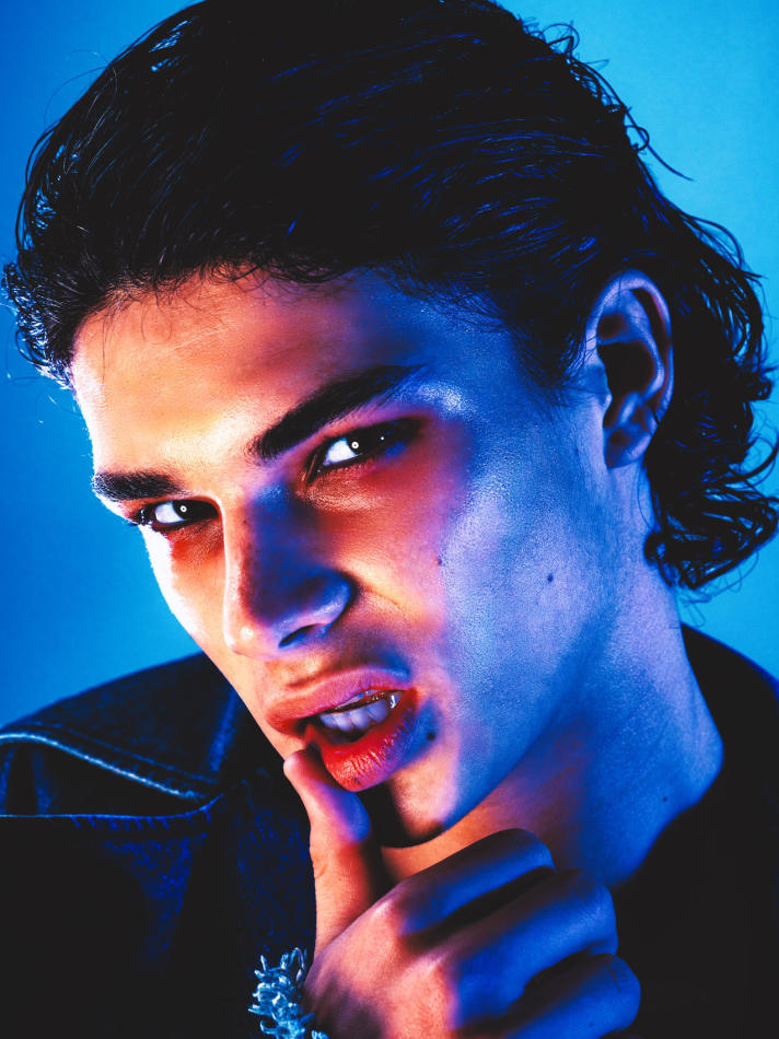 Noah den Hartogh - fashion model portfolio photo 18