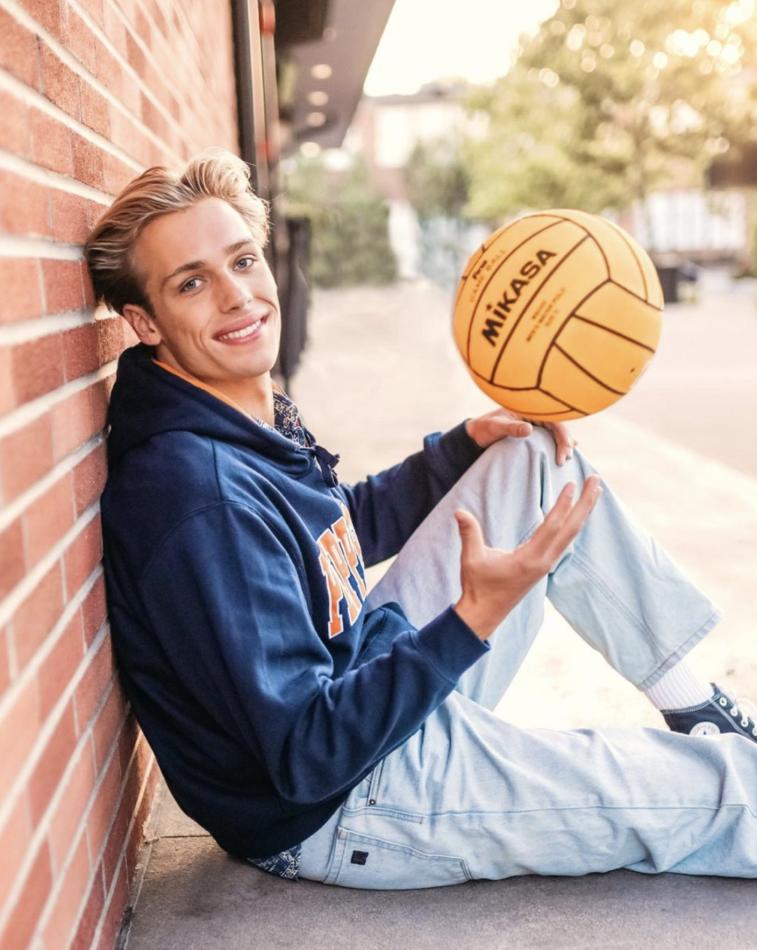 Tanner Knox - fashion model portfolio photo 33