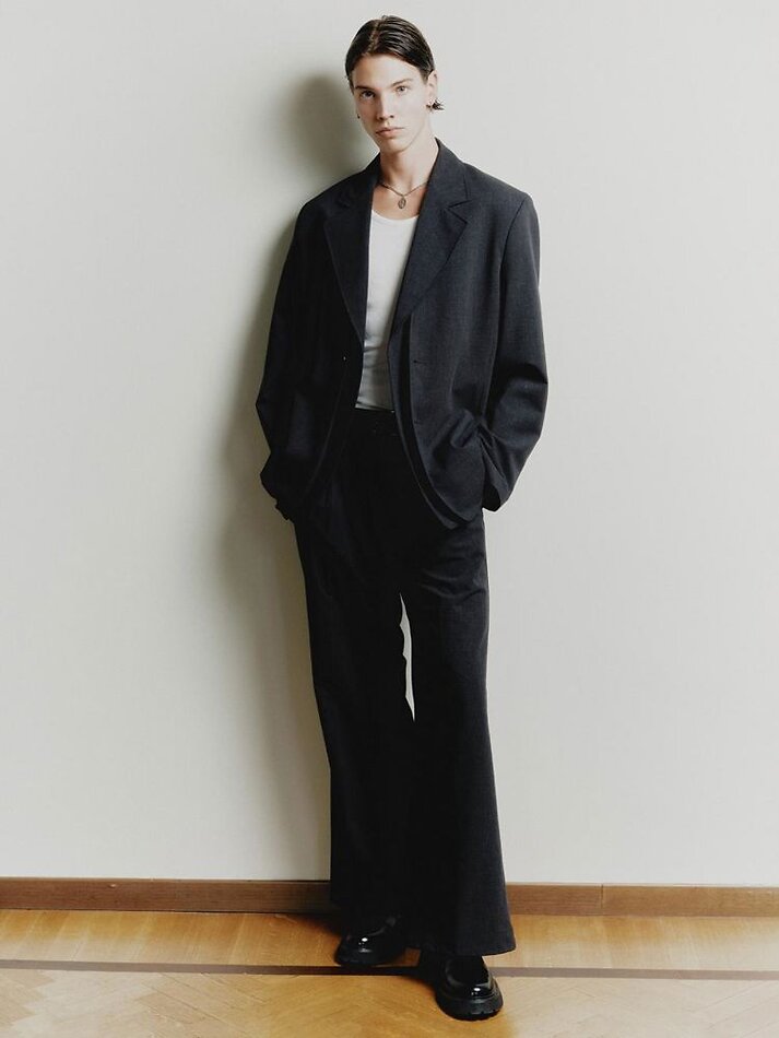 Antonio Tortorella - fashion model portfolio photo 7