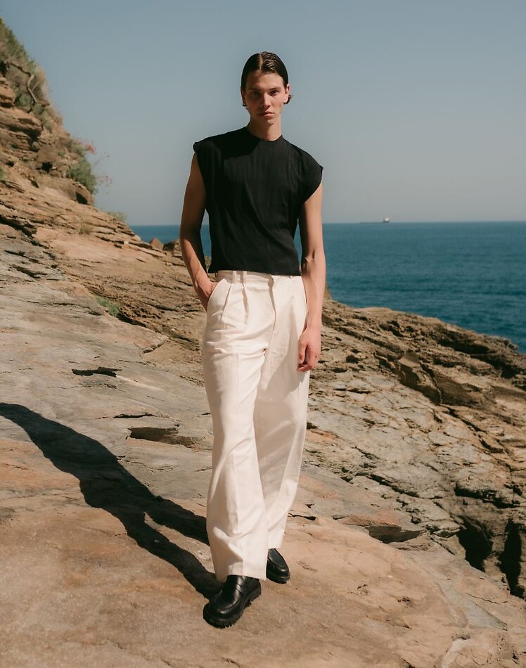 Antonio Tortorella - fashion model portfolio photo 4