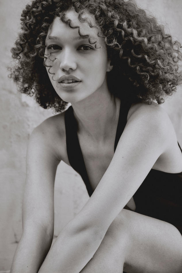 Lorena Marques - fashion model portfolio photo 1