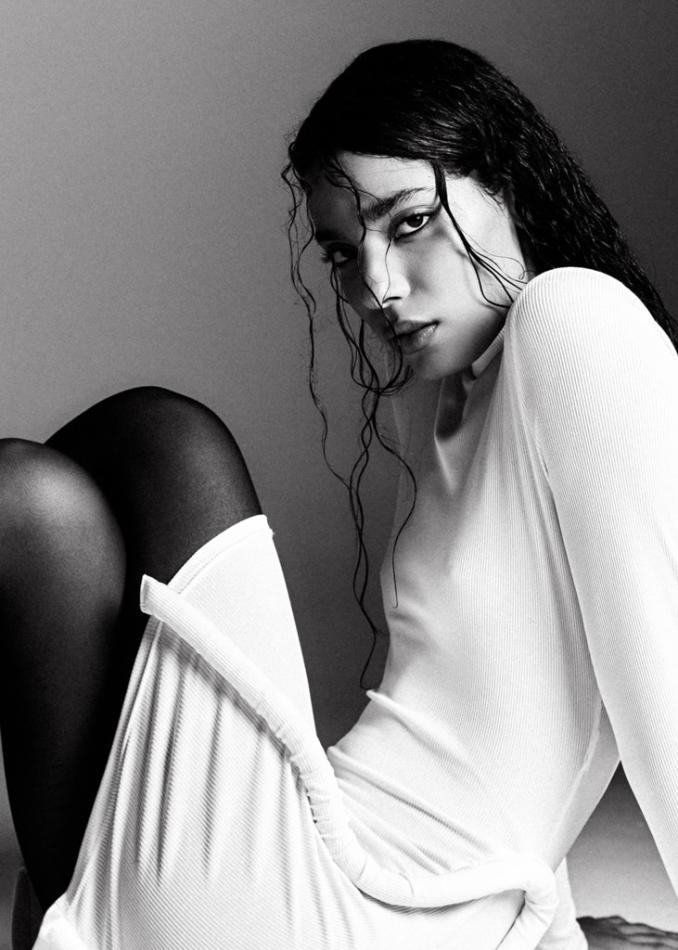 Gabriela Alves - fashion model portfolio photo 11