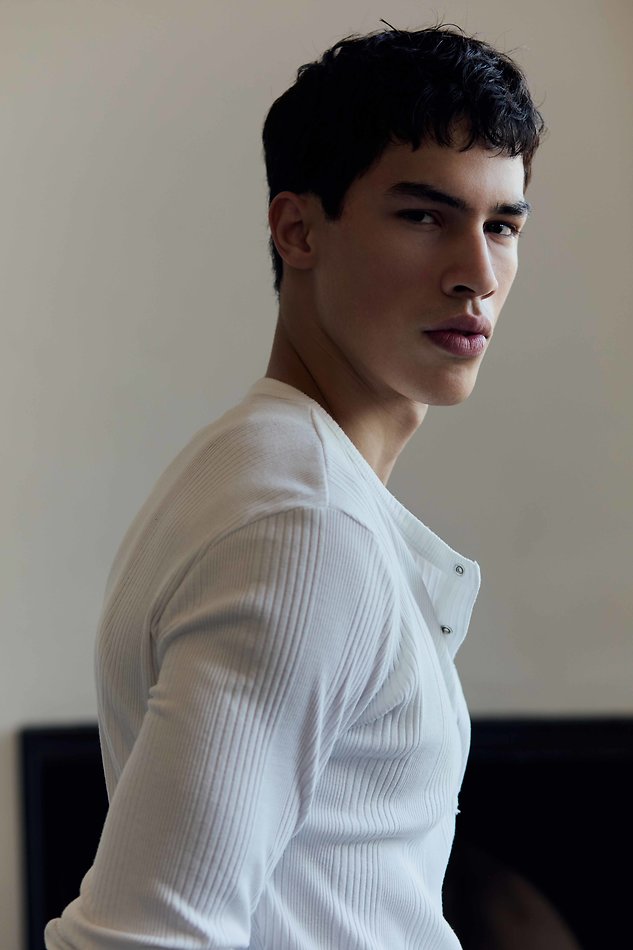 Alexis Otero Pena - fashion model portfolio photo 2