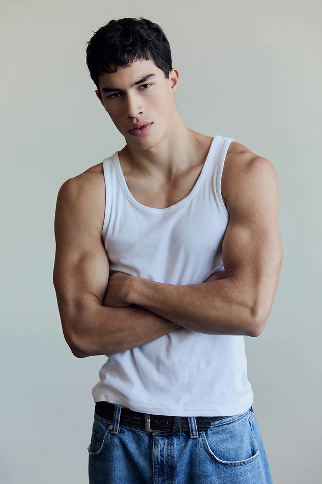 Alexis Otero Pena - fashion model portfolio photo 6