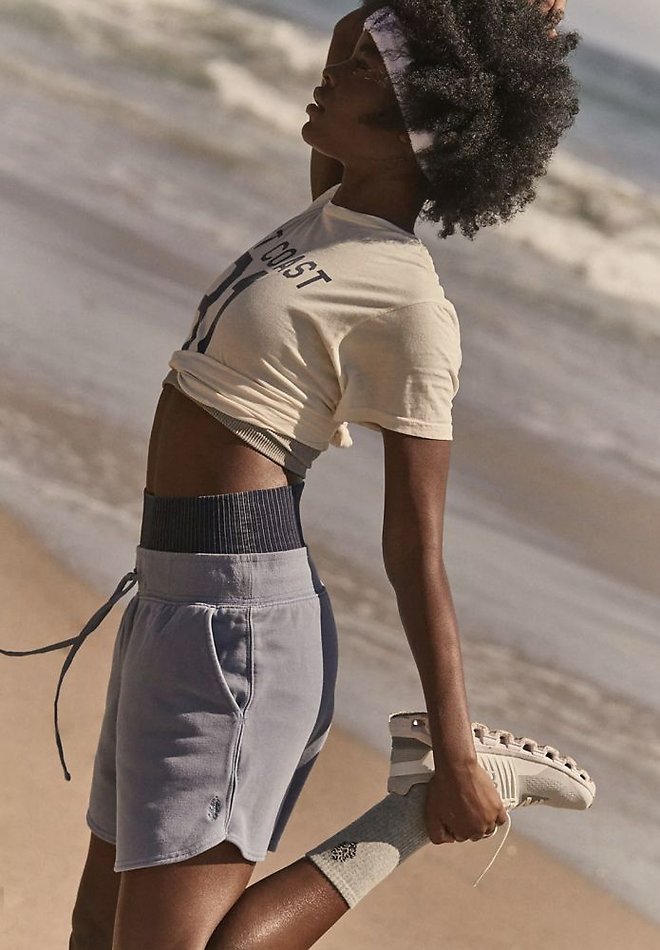 Nayla Latus - fashion model portfolio photo 10
