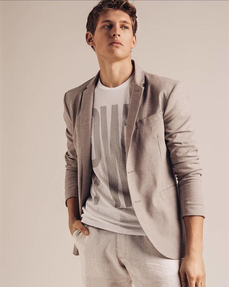 Marko Matovic - fashion model portfolio photo 18