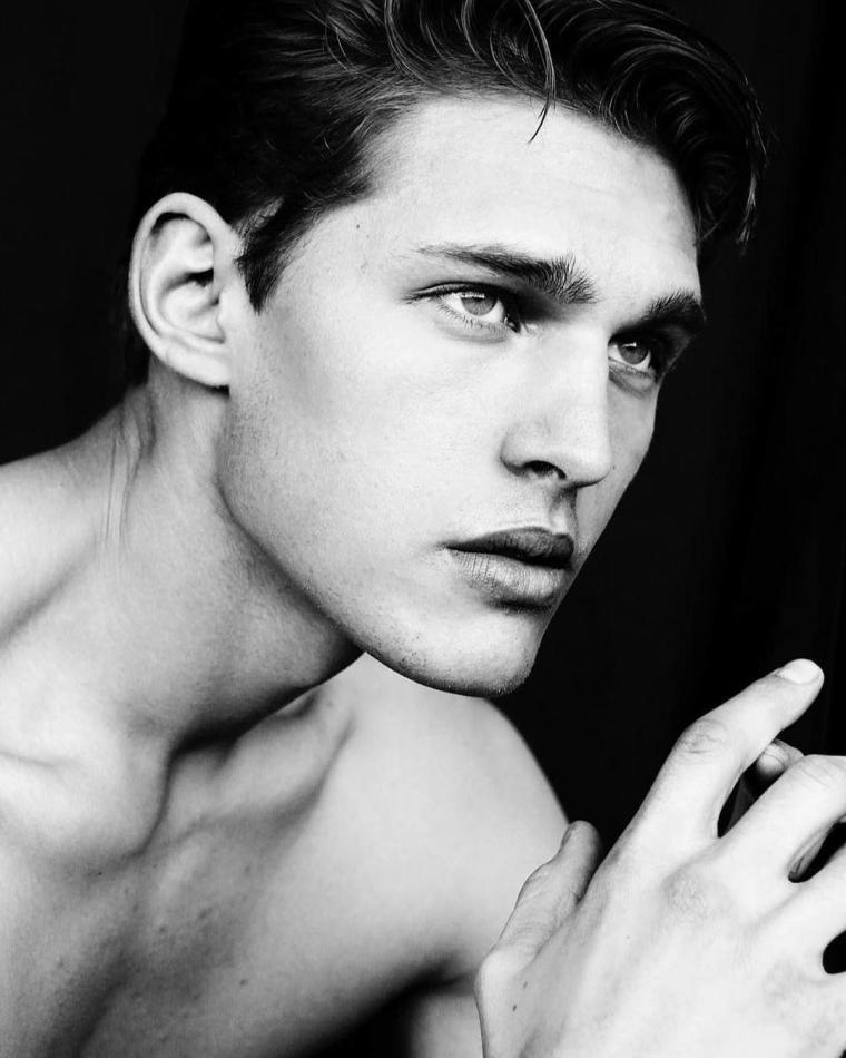 Marko Matovic - fashion model portfolio photo 11