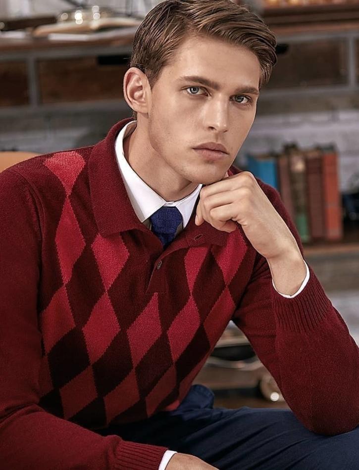Marko Matovic - fashion model portfolio photo 4