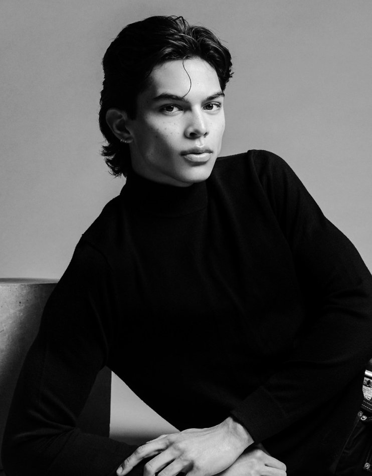 Tanner Baarts - fashion model portfolio photo 17