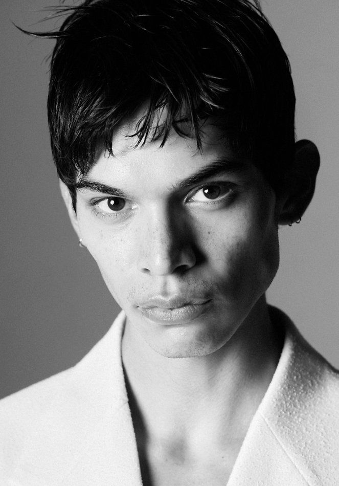 Tanner Baarts - fashion model portfolio photo 1