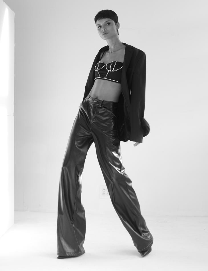Serena Marques - fashion model portfolio photo 16