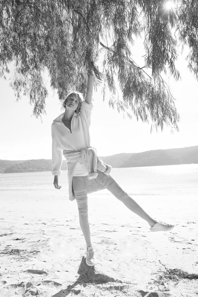 Rosie Tupper - fashion model portfolio photo 22